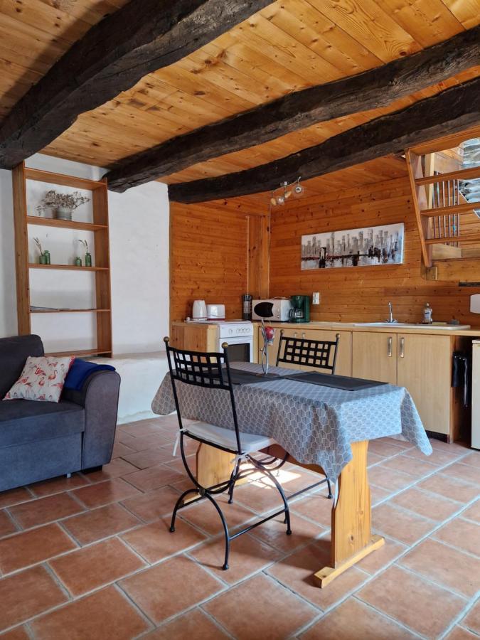 Gite Rustique En Centre Bretagne Laniscat Экстерьер фото